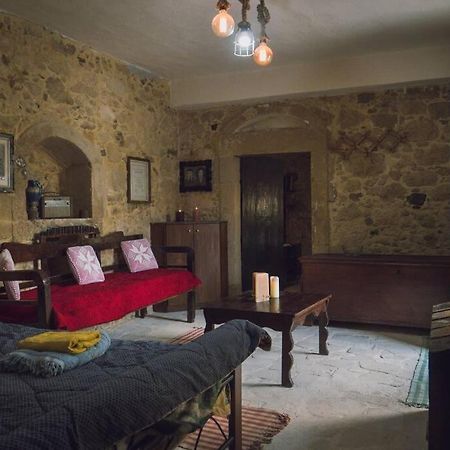 The Royal Stonehouse : Sophia Villa Vasiliki  ภายนอก รูปภาพ