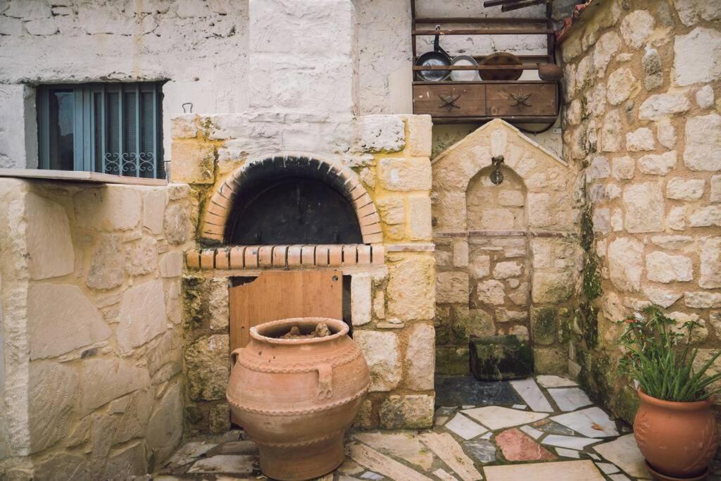 The Royal Stonehouse : Sophia Villa Vasiliki  ภายนอก รูปภาพ